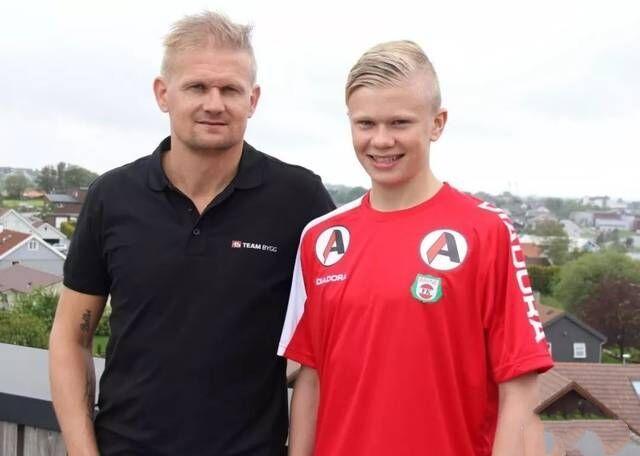 U22国足vs韩国U22：拜合拉木、汪士钦、王博豪首发，李昊出战（U22中国队对阵韩国U22：拜合拉木、汪士钦、王博豪先发，李昊登场）