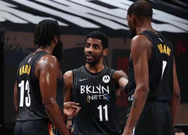 米体：米兰对迈尼昂的年薪报价提高至500万欧，尤文正在关注（米体：米兰上调迈尼昂年薪至500万欧元，尤文密切关注）