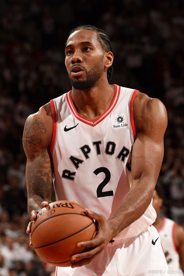 篮球湖人球员社媒晒训练日常（湖人球员社媒分享日常训练）