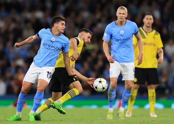 半场战报：国安2-0梅州，法比奥梅开二度（半场快讯：国安2-0领先梅州，法比奥独中两元）