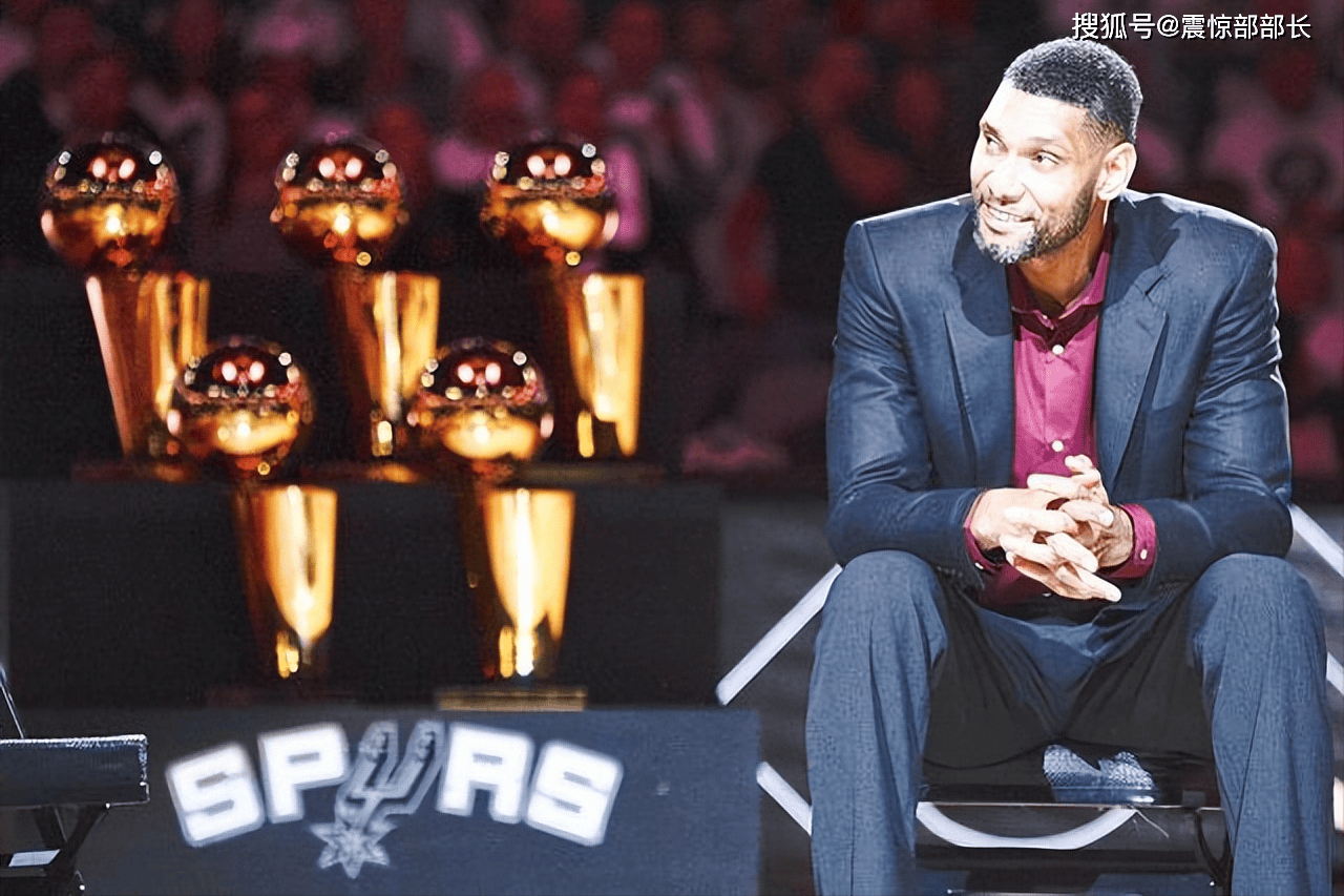 联合国难民署75周年慈善之夜在沪举行，杨扬陈露等体坛明星助阵（上海举办联合国难民署75周年慈善之夜，杨扬、陈露等体坛明星齐聚助阵）