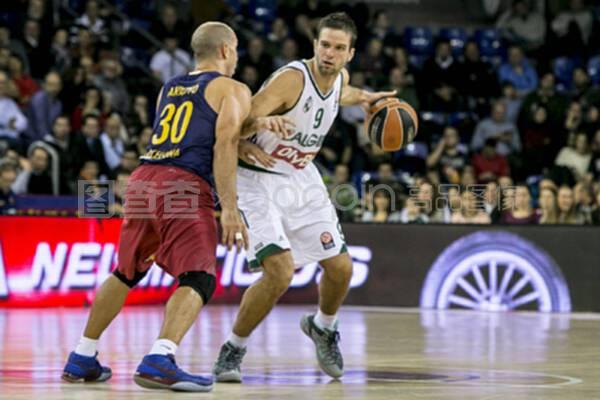 曼联球迷圣诞愿望清单：拿足总杯+欧冠资格，冬窗继续补强（红魔球迷圣诞心愿：冲击足总杯冠军、稳获欧冠席位，冬窗再补强）