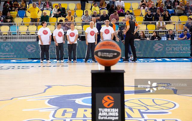 新任纽约市长是阿森纳球迷，采访中热情提及斯奎拉奇和沙马赫（纽约新市长自称阿森纳球迷，受访时热情谈起斯奎拉奇与沙马赫）