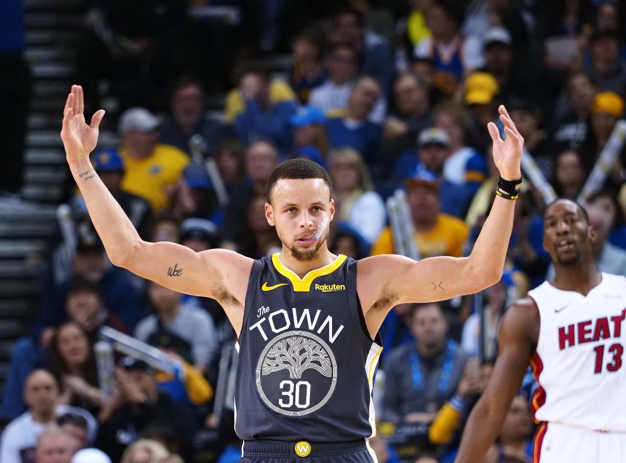 北京市足协贺信：国安用金灿灿的奖杯回应了首都广大球迷的期待（北京市足协发贺信：金杯见证国安兑现京城球迷期待）