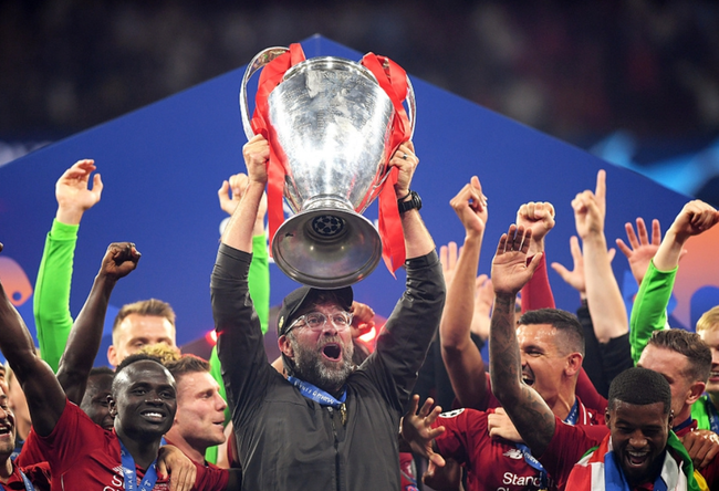 卢：赛季初我们很棒 但你失去比尔&小卡&琼斯等人时就会变得艰难（卢直言：开季表现出色，但比尔、小卡、琼斯等缺阵让局面艰难）