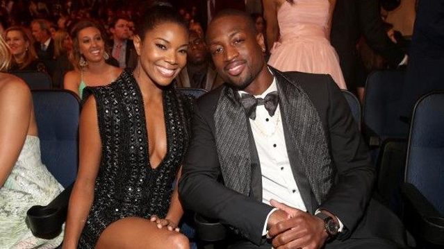 邓弗里斯：希望两到三周内复出，我们的球队就像一个大家庭（邓弗里斯：争取两三周内复出，球队如同一个大家庭）