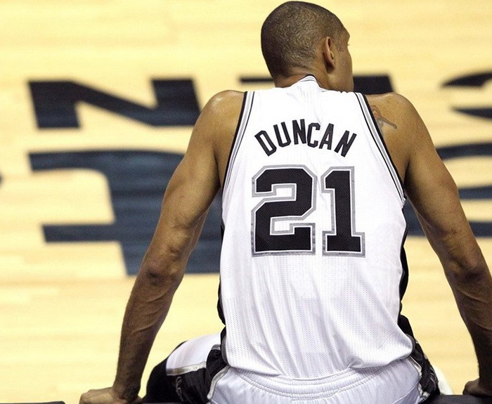 西甲半场：瑟洛特双响，维纳斯造险，马竞2-0奥维耶多（半场战报：瑟洛特梅开二度，维纳斯造险，马竞暂2-0领先奥维耶多）