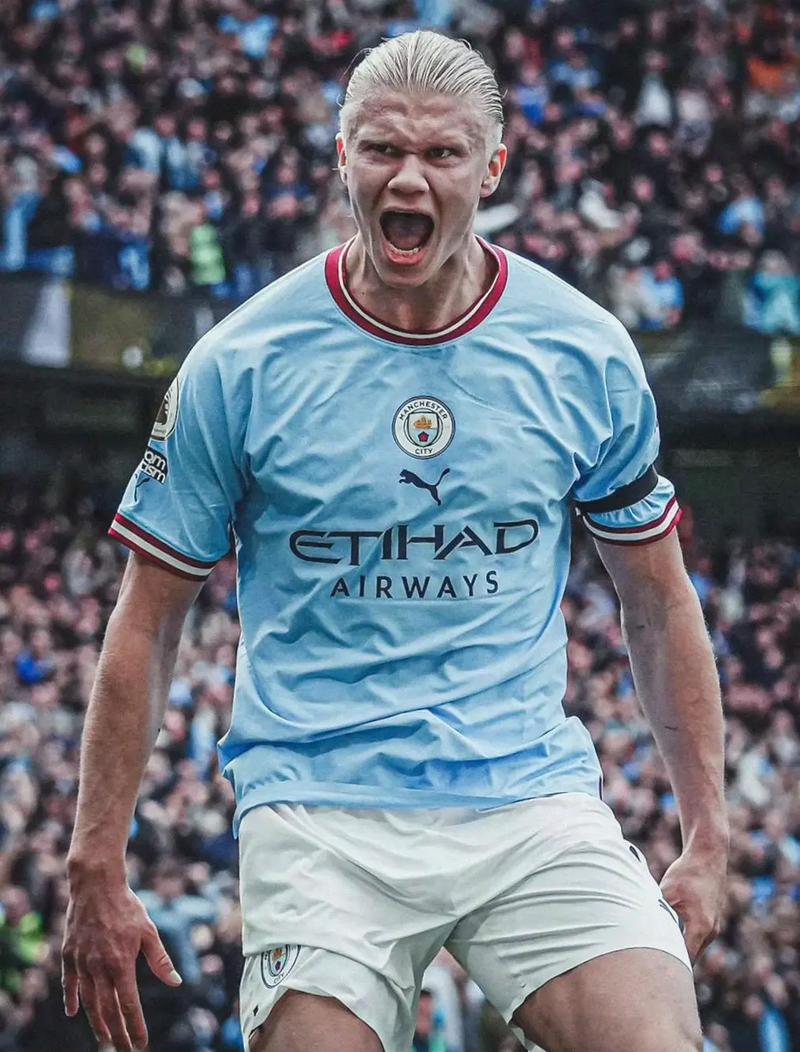 巴尔德吉：踏上诺坎普草坪时就像是一场梦；真希望能见到梅西（巴尔德吉：走上诺坎普那一刻宛如做梦，只盼能与梅西相见）