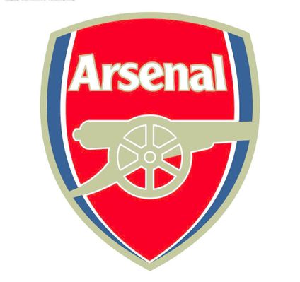 保罗·乔治半场表现：攻守兼备，正负值+5展现领袖气质（保罗乔治半场统治力：攻防齐飞，+5正负值彰显领袖风范）